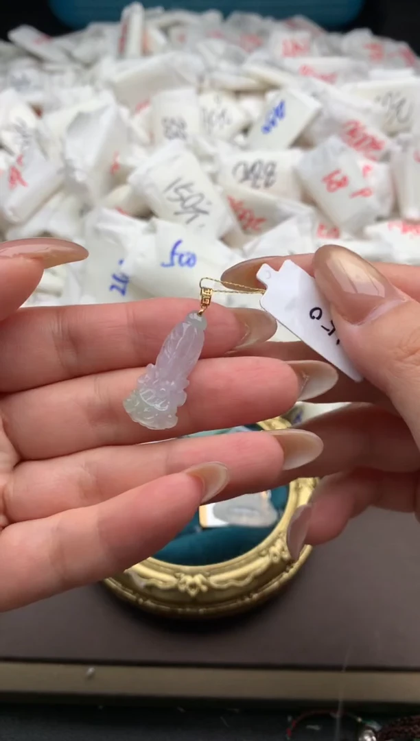 【闪购商品】翡翠挂件18K金镶嵌 一