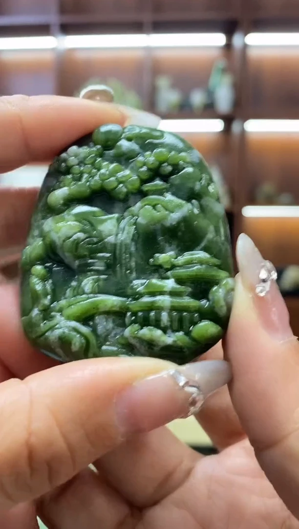 未镶嵌岫玉吊坠