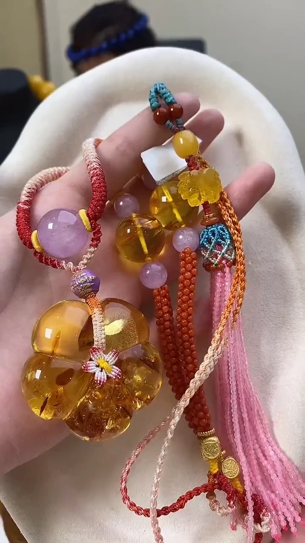 琥珀颈饰未镶嵌吊坠