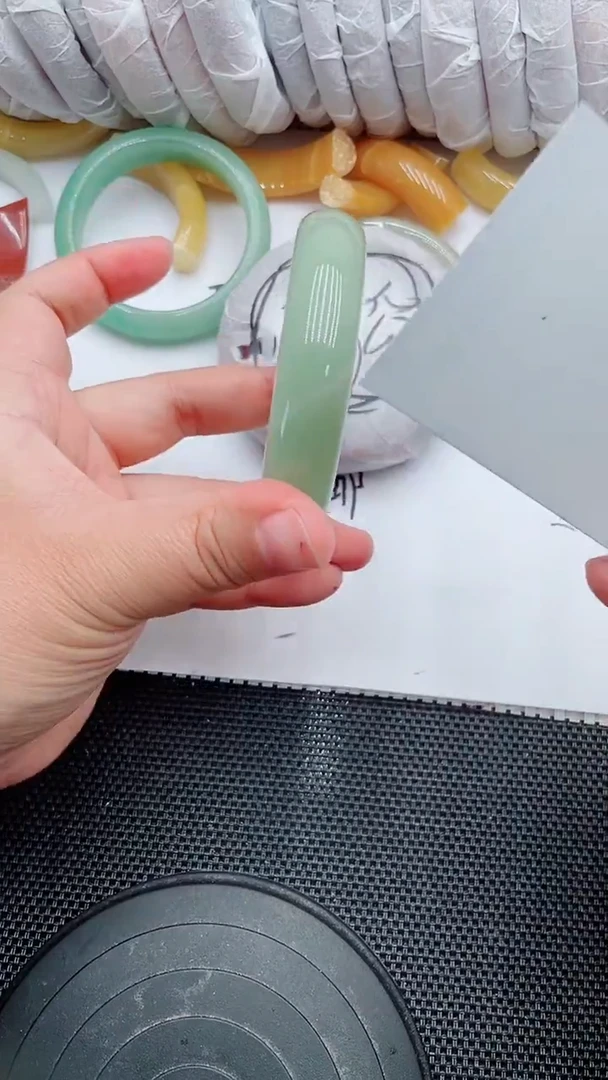 未镶嵌手镯石英质玉94-58-59
