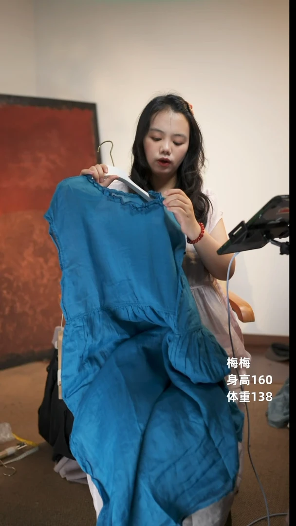 套头蓝色苎麻背心裙