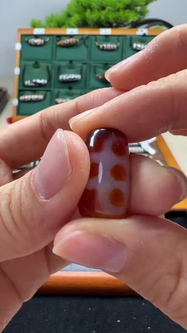 玛瑙/玉髓（覆膜）颈饰未镶嵌30（微瑕随机发货）