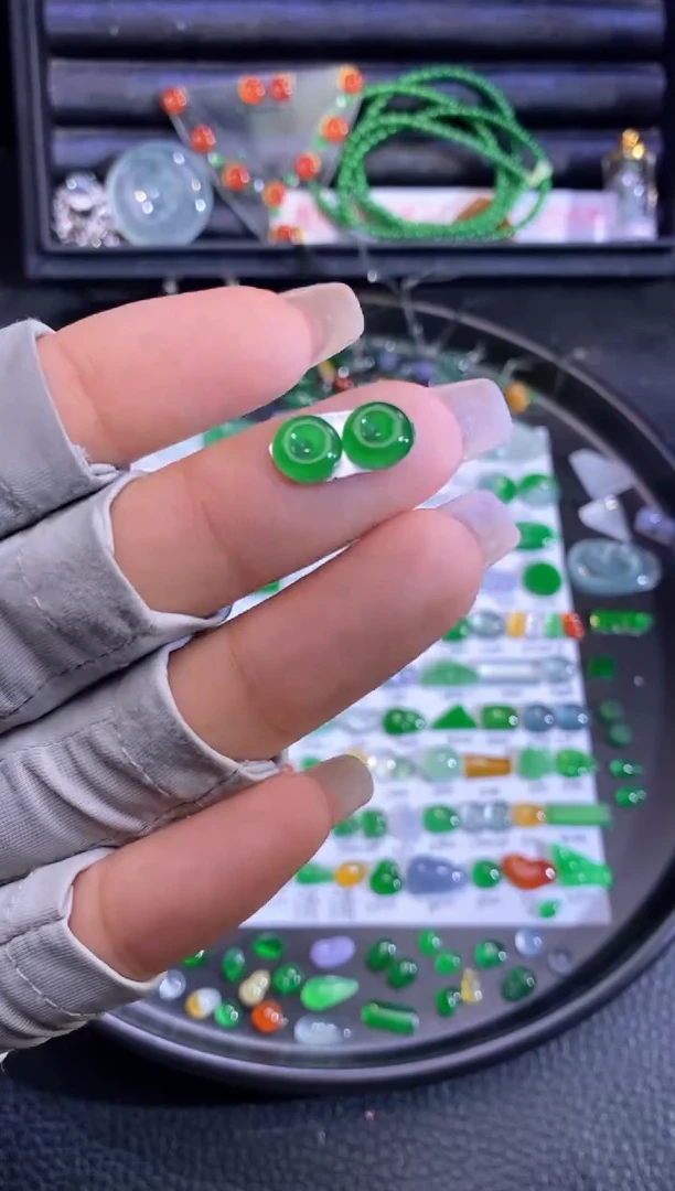 未镶嵌挂件翡翠扣子