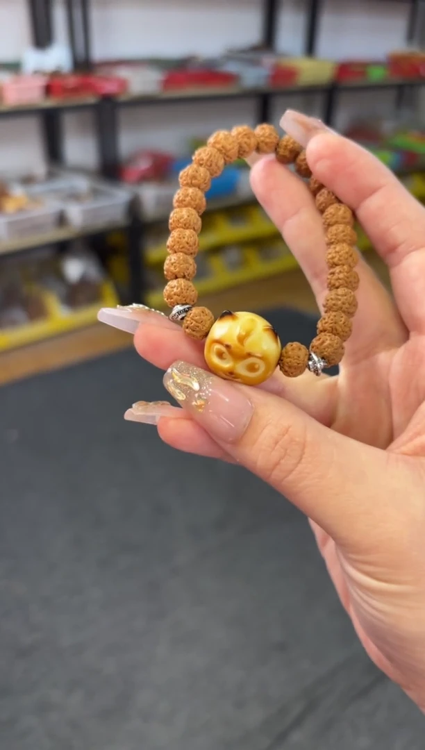 【闪购商品】菩提根/象牙果吊坠  金刚猫头鹰