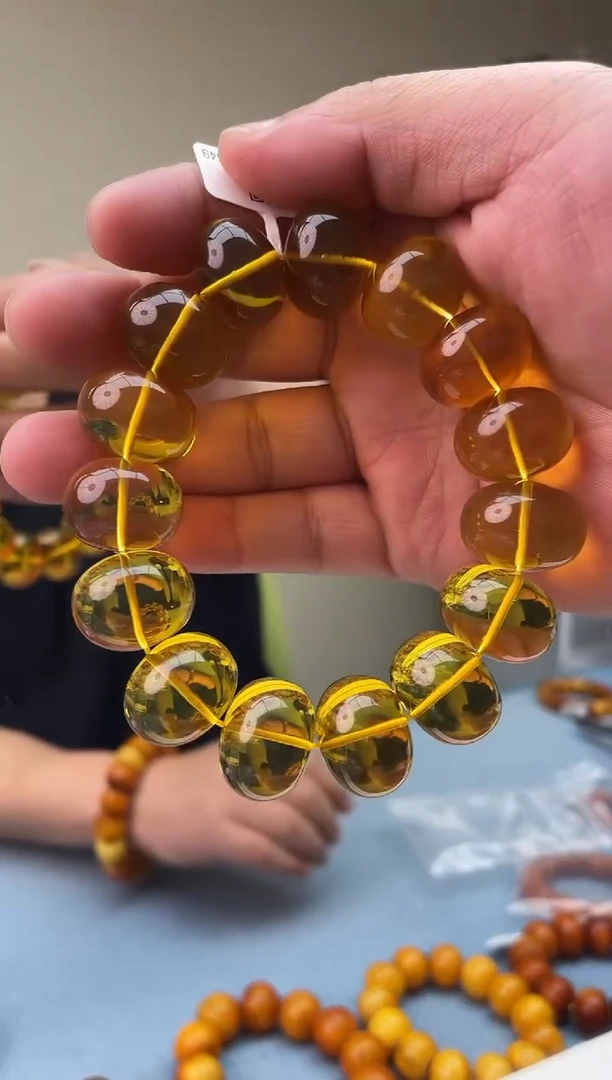 未镶嵌琥珀珠宝奇石056，假一罚十