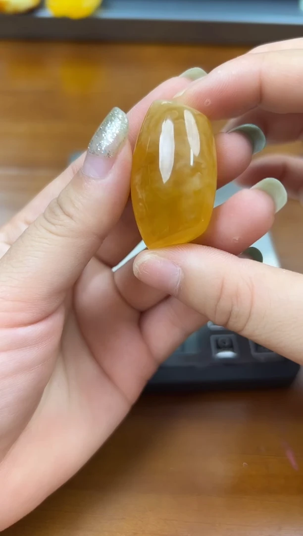 未镶嵌蜜蜡裸石琥珀蜜蜡吊坠