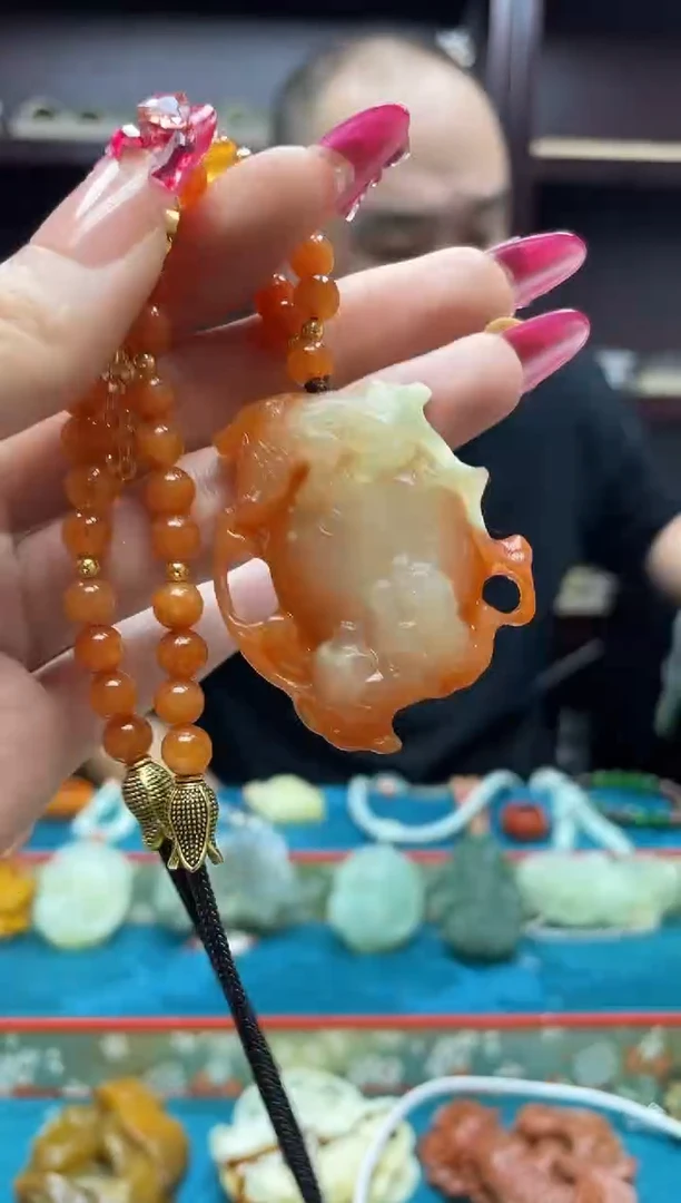 未镶嵌岫玉吊坠·