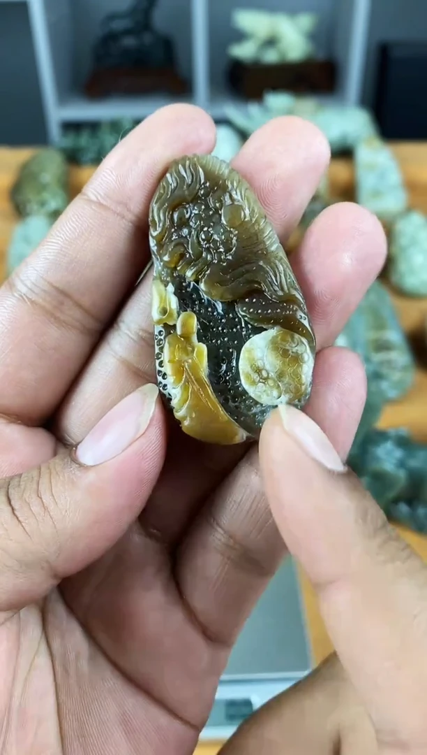 未镶嵌和田玉挂件1