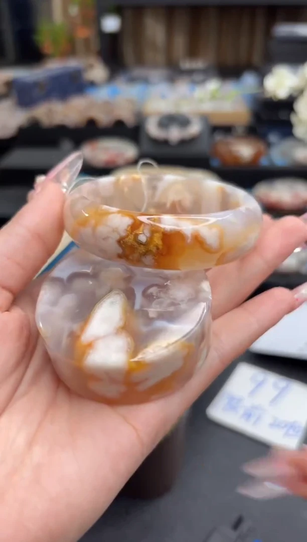 未镶嵌手镯石英质玉69(56圈赠送镯心)