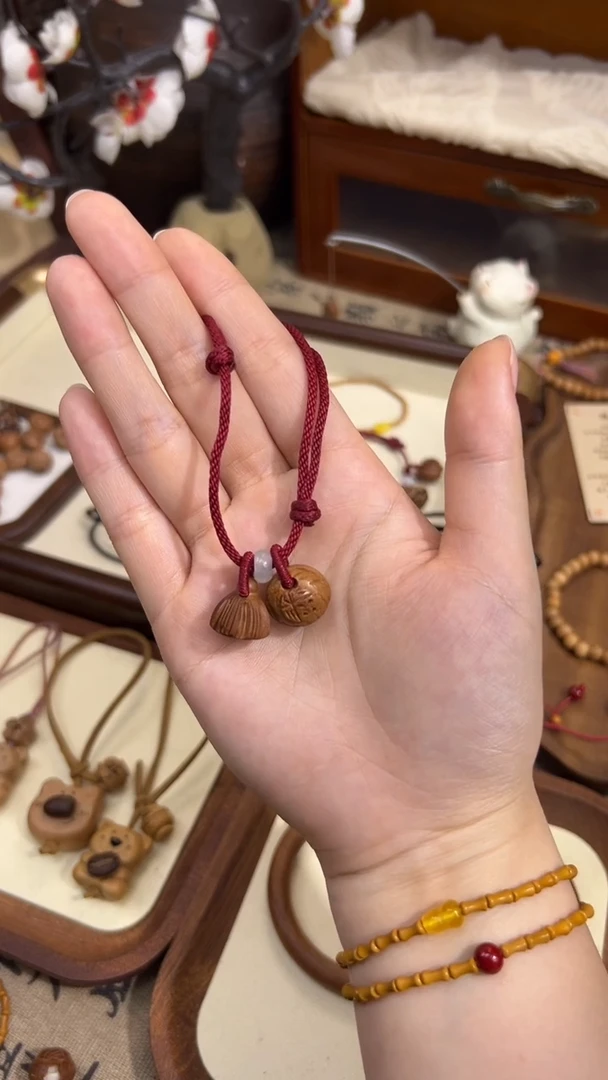 手串桃核【桃缘行】红绳「福气莲莲」桃木桃核辟、挡、驱、护 红绳可调节