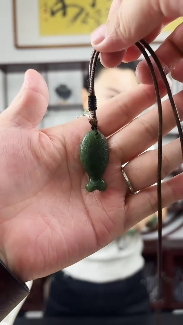 颈饰未镶嵌和田玉余