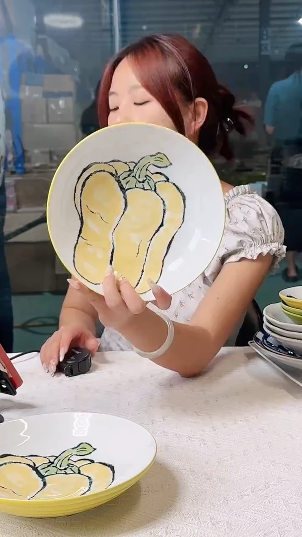 画信蔬语8.5英寸深盘-南瓜