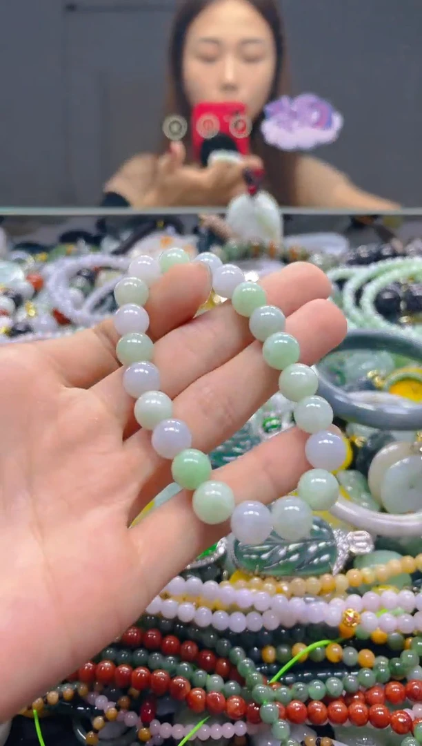 颈饰未镶嵌翡翠8MM/D/翡翠A货，一件也是批   发价