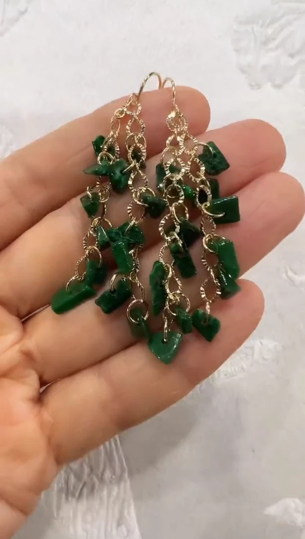 翡翠未镶嵌颈饰国风