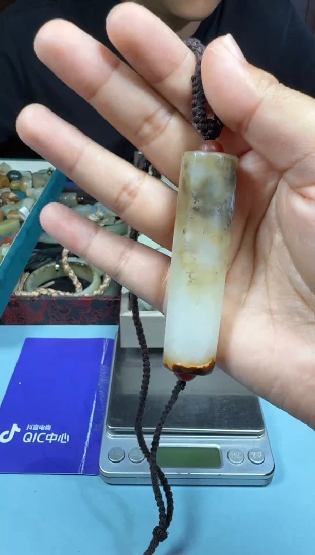 和田玉未镶嵌颈饰1