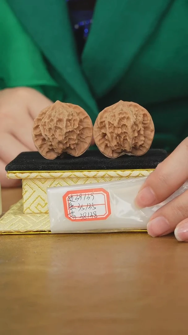 把件文玩核桃盘山公子帽