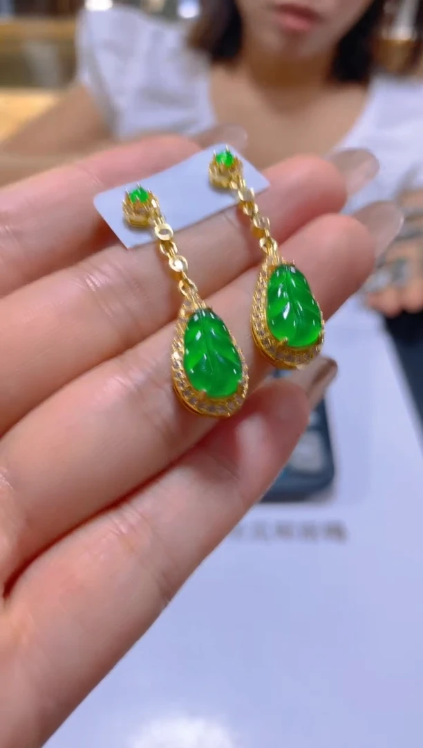 未镶嵌翡翠耳饰多样性发一