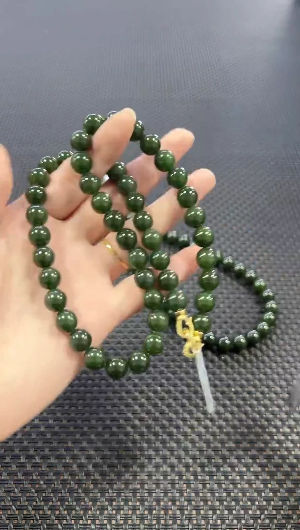 颈饰未镶嵌和田玉约10mm+ （多样性发一件）975