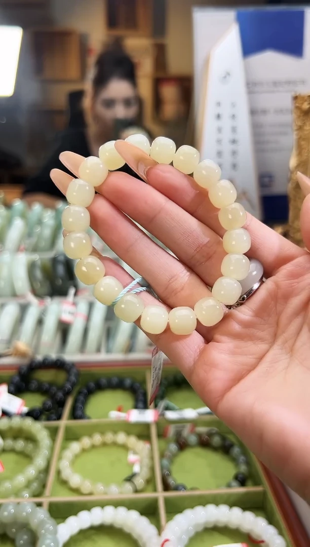 未镶嵌手串和田玉且末料金山白玉老型珠手串卡9*10