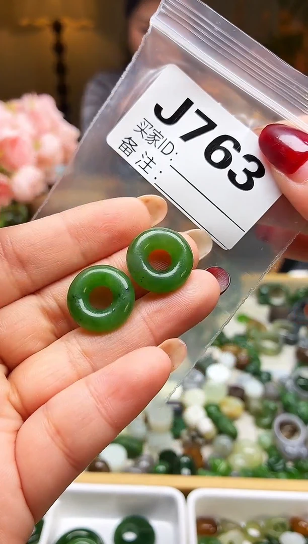 颈饰未镶嵌和田玉2