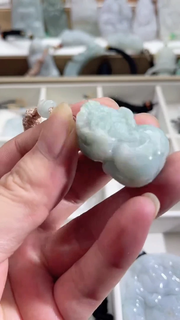 吊坠(赠链)未镶嵌翡翠天然A货缅甸翡翠10/10/     65