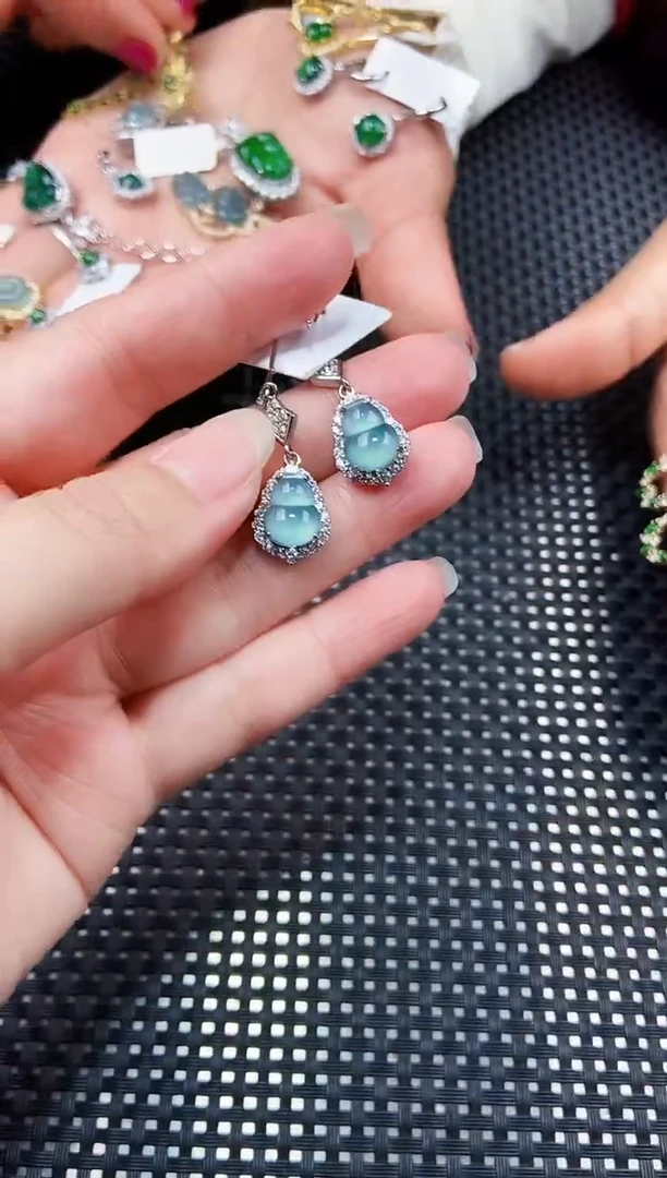 【闪购商品】翡翠耳饰未镶嵌11111111