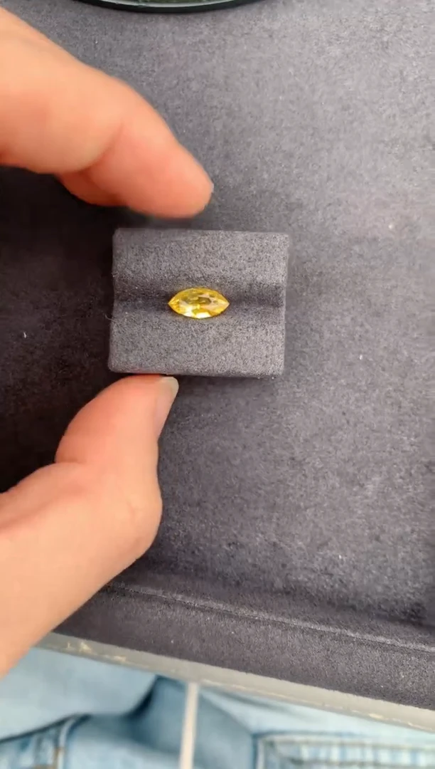 裸石彩色蓝宝石1.5ct黄蓝宝   DG