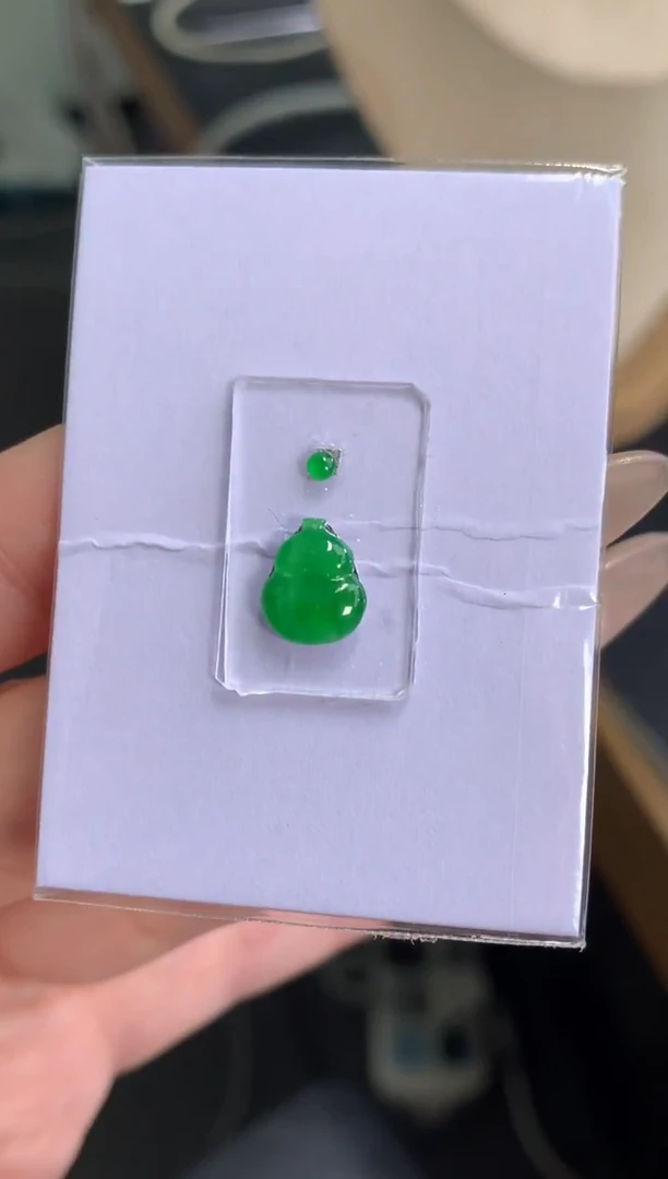 未镶嵌定制翡翠葫芦