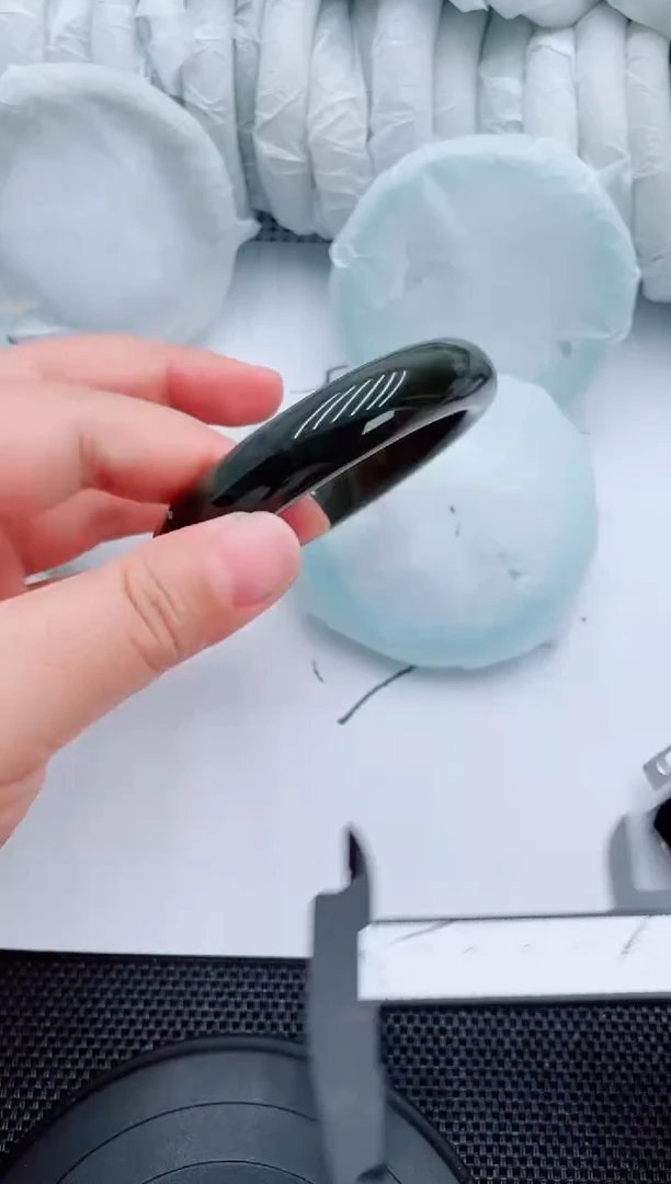 和田玉手镯未镶嵌D124-57-58