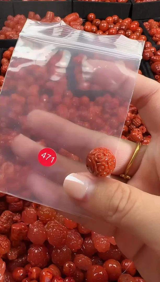 颈饰未镶嵌南红玛瑙1