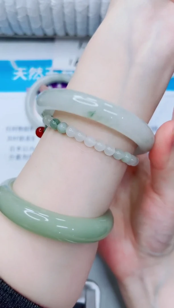 石英质玉手镯未镶嵌183/62.3