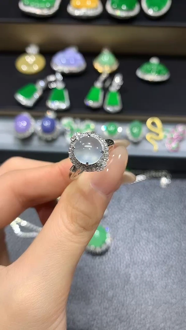 【闪购商品】翡翠戒指18K金镶嵌10团购