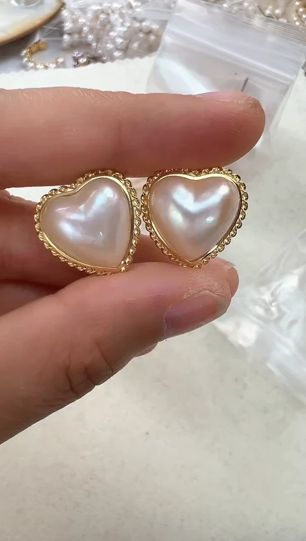 【闪购商品】拼合珍珠（马贝珠）耳饰银S925镶嵌麻花爱心