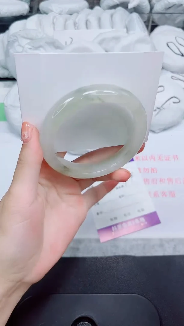 石英质玉手镯未镶嵌193-58