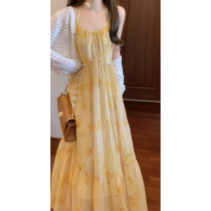 法式温柔黄色晕染印花挂脖吊带连衣裙海边旅游度假绝美长裙9650