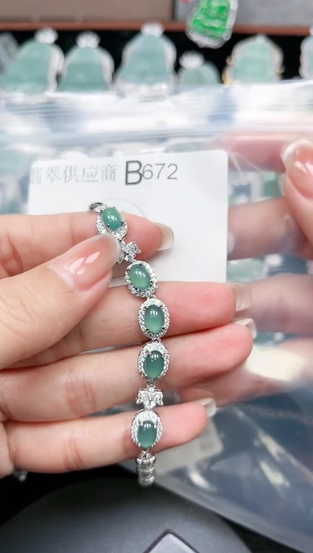 【闪购商品】翡翠颈饰未镶嵌372赠皮绳