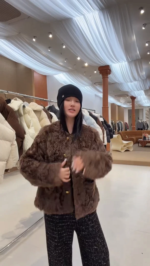 小胡杨棕色短款加厚皮料