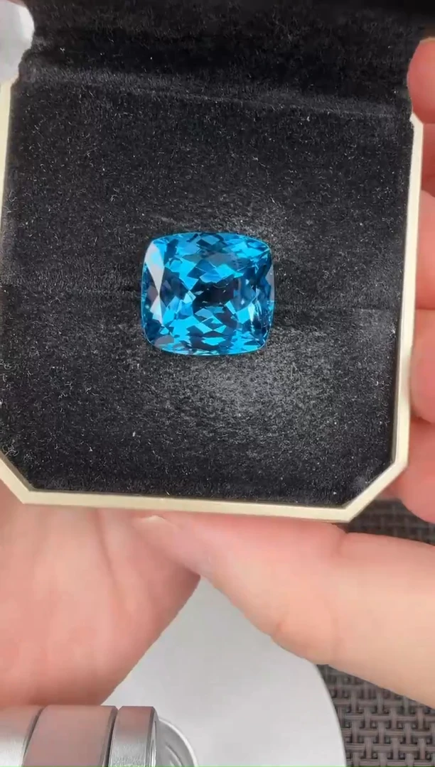 【闪购商品】托帕石方形未镶嵌23ct-B00800