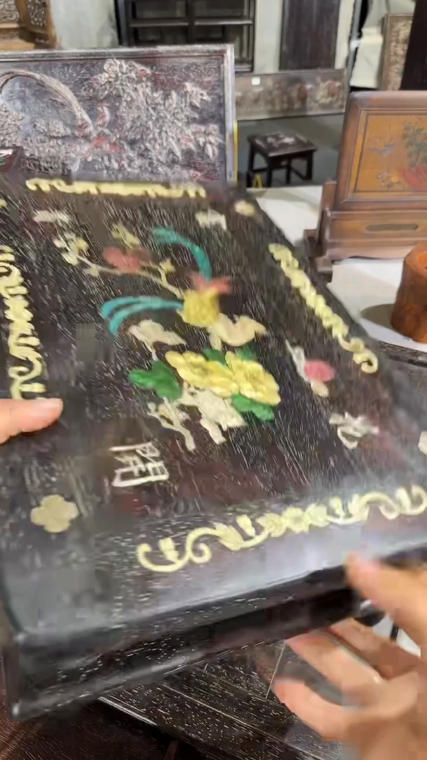 木南**鹤A00022紫檀雕刻板以直播间截图