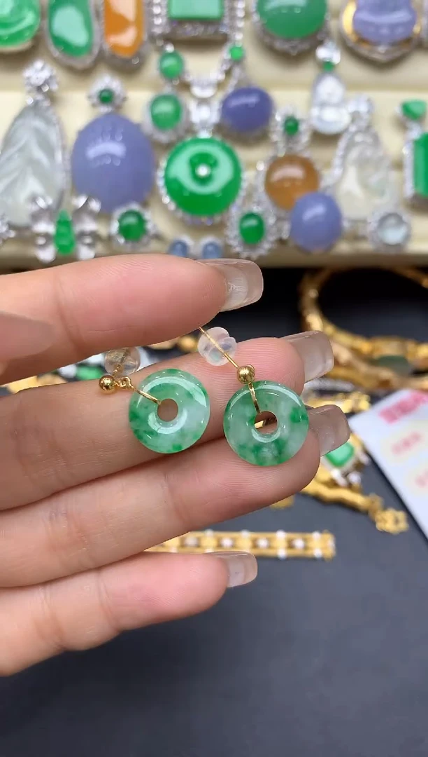 颈饰18K金镶嵌翡翠214-中国好珍宝