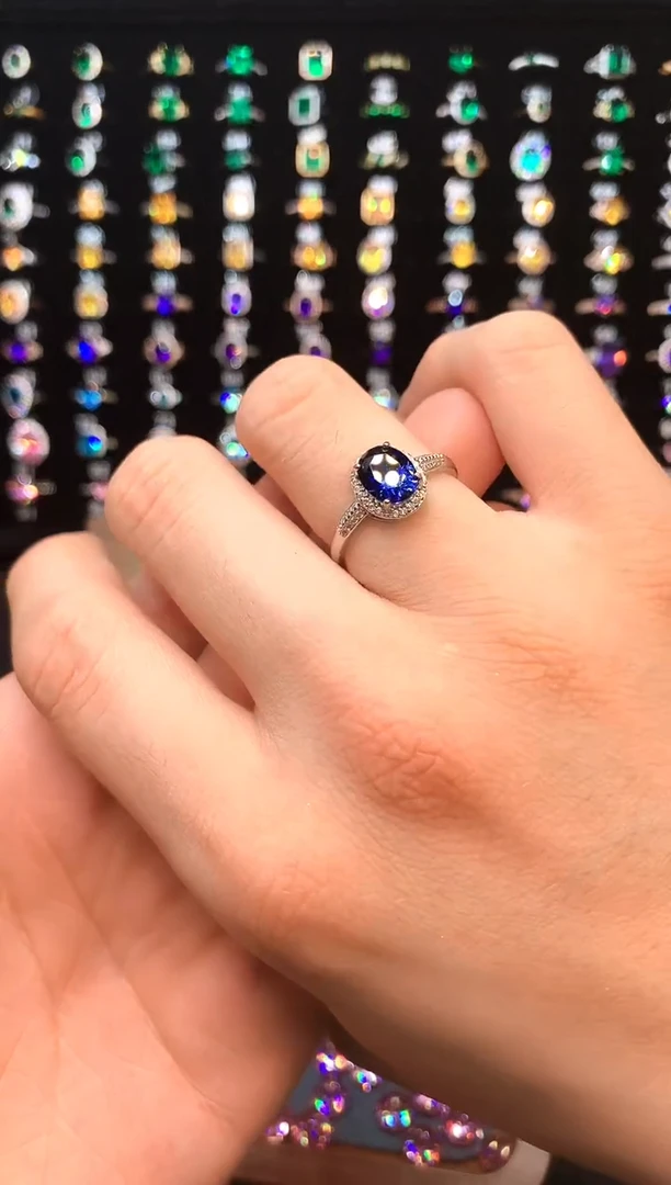 蓝宝石戒指银S925镶嵌......