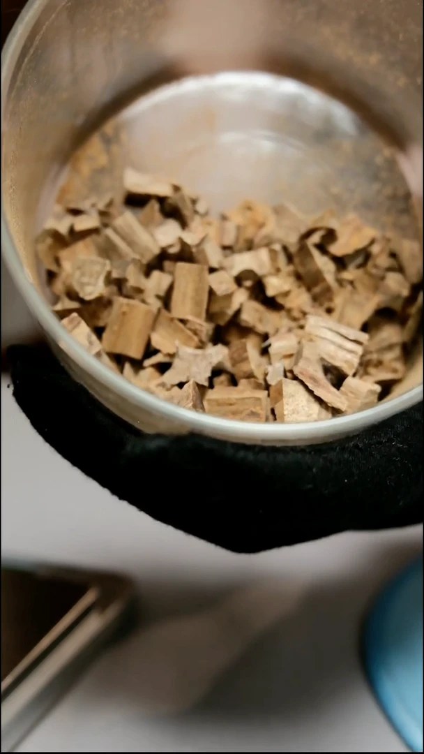 沉香沉香碎屑菩萨奇 碎料 1g