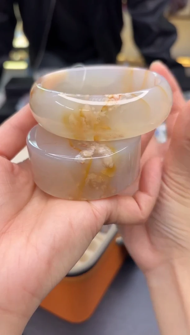 【闪购商品】石英质玉手镯未镶嵌C425(62圈赠送镯心)