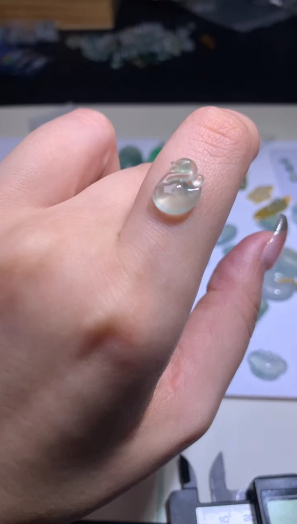 未镶嵌定制翡翠毛货