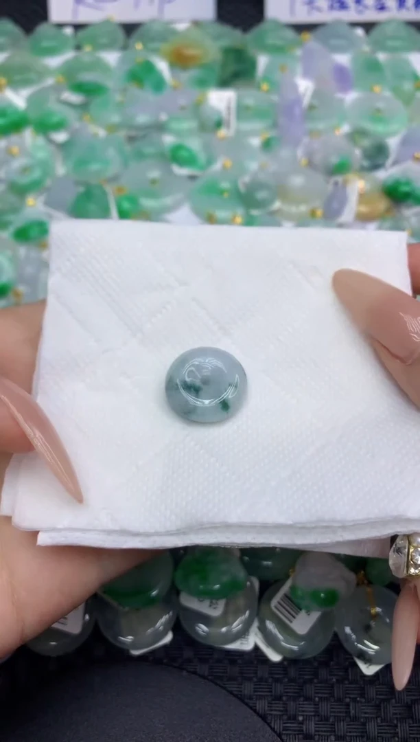 翡翠未镶嵌颈饰111111111