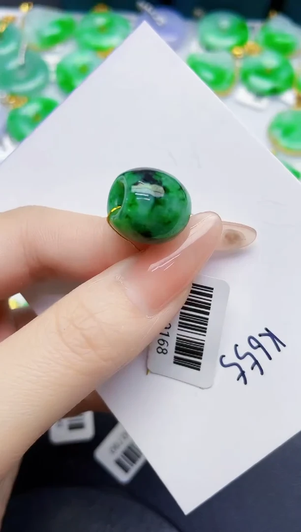 颈饰未镶嵌翡翠缅甸天然翡翠A货