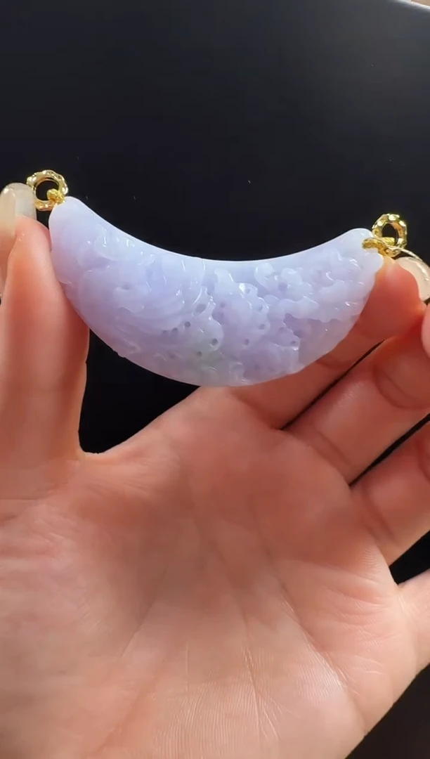 颈饰未镶嵌翡翠弯弯