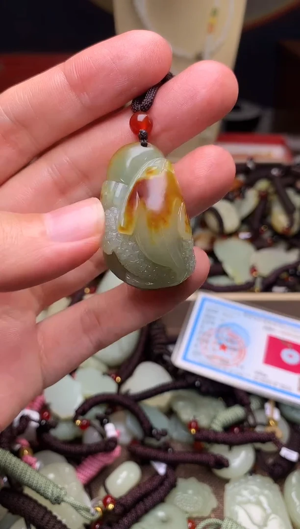 颈饰未镶嵌和田玉新疆料青海料清水和田玉吊坠