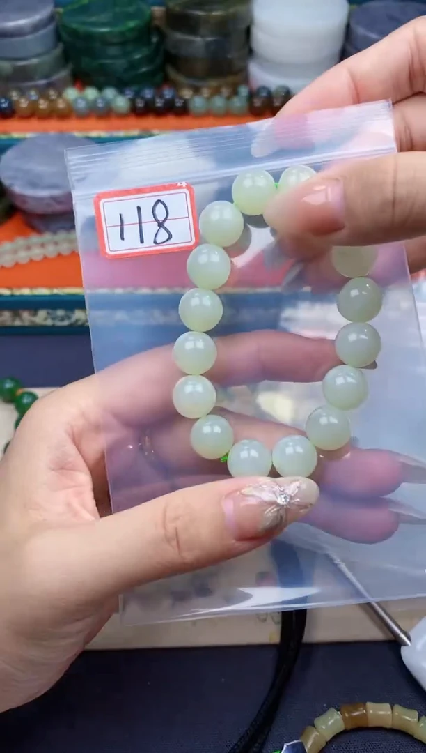 和田玉未镶嵌颈饰和田玉