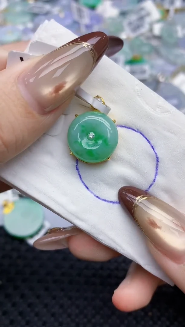 颈饰银S925镶嵌翡翠69   天然翡翠A货  百元以上9米证书费自理